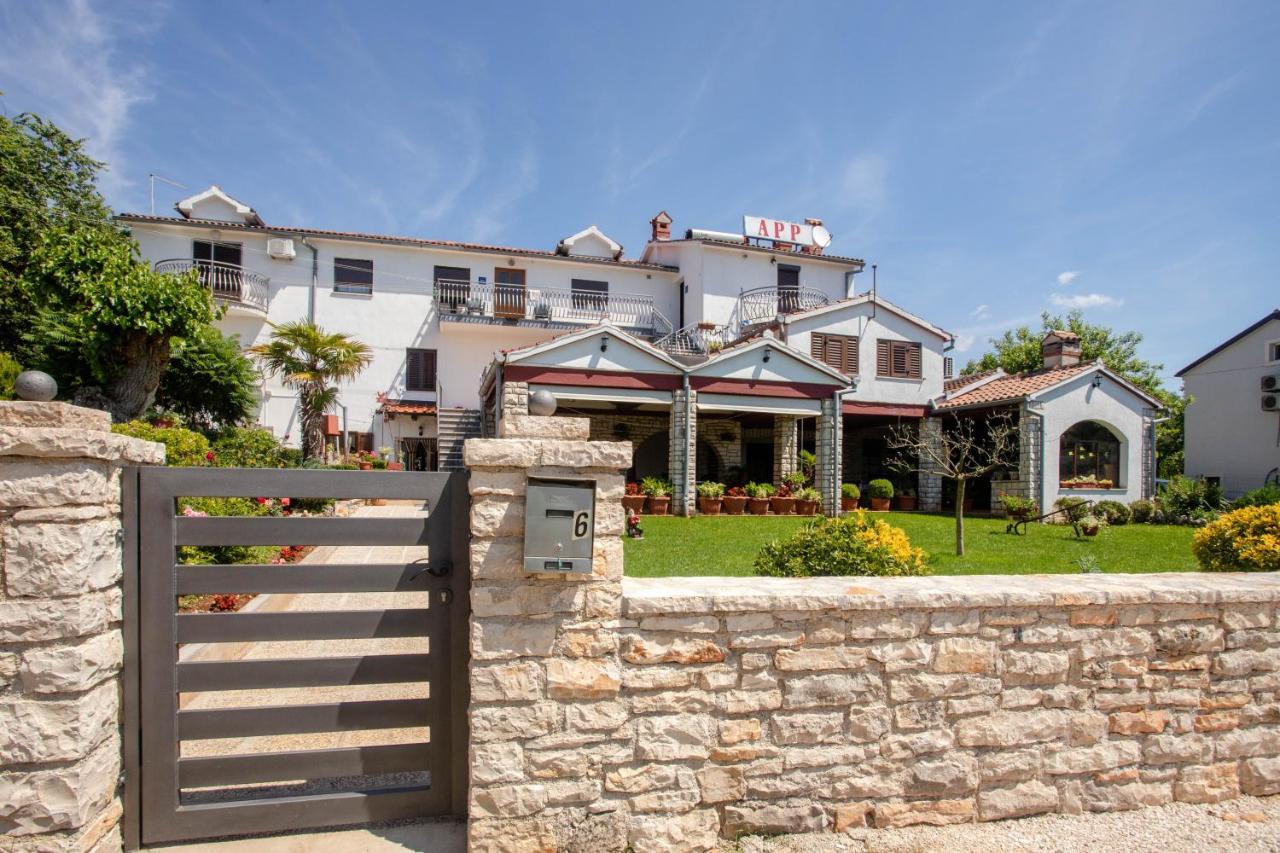 Guest House Milotic Brajkovici (Pazin) Exterior foto