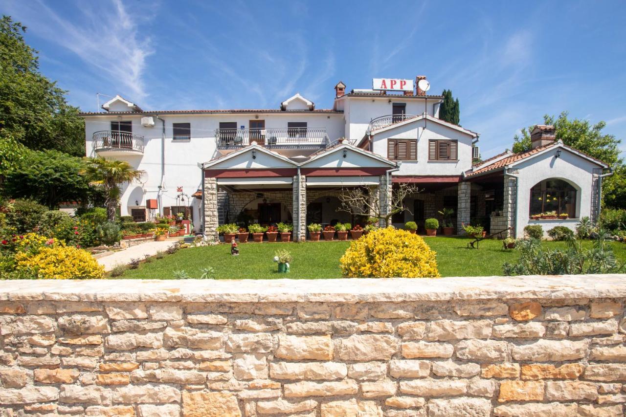Guest House Milotic Brajkovici (Pazin) Exterior foto